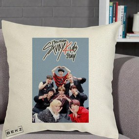 Perna Personalizata K-pop Stray Kids You Make Stray Kids Stay cu Foto Grup, 40x40 cm, Ecru, Husa Detasabila, Perna Inclusa, BEKZ®