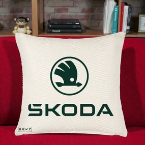 Perna Personalizata cu emblema Skoda, 40x40 cm, Crem Reliefat, Husa Detasabila, Perna Inclusa, BEKZ®
