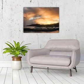 Tablou pe sticlă - plaja cu cerul întunecat (70x50 cm)