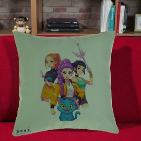 Perna Personalizata K-pop HUNTRX Trio cu Pisica si Cristale, 40x40 cm, Verde, Husa Detasabila, Perna Inclusa, BEKZ®