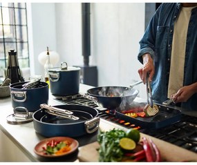 Oale cu capac/cu suprafață ceramică 3 buc. adecvate pentru plita cu inducție Space – Joseph Joseph