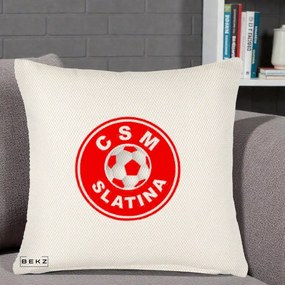 Perna Personalizata CSM Slatina Fotbal, 40x40 cm, Crem Reliefat, Husa Detasabila, Perna Inclusa, BEKZ®