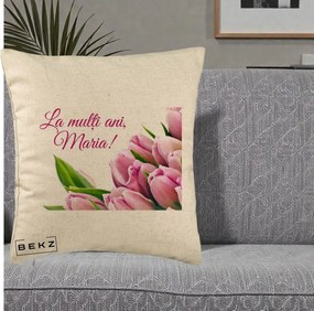 Cadou de Onomastica - Perna Personalizata La Multi Ani Maria Lalele, 40x40 cm, Bej, Husa Detasabila, Perna Inclusa, BEKZ®