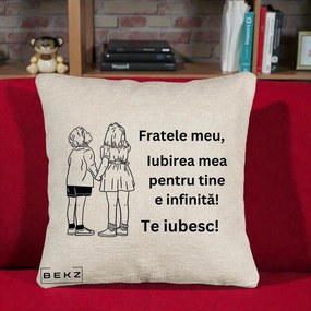 Cadou pentru Frate - Perna Personalizata Fratele Meu Te Iubesc Copii Tinand Maini Line Art, 40x40 cm, Bej Canapea, Husa Detasabila, Perna Inclusa, BEKZ®