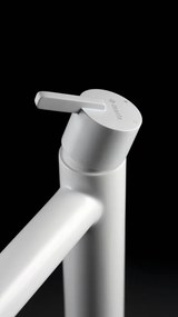 🚰 Baterie înaltă pentru chiuvetă SILIA – Finisaj Bianco – Cod BQS_A20K