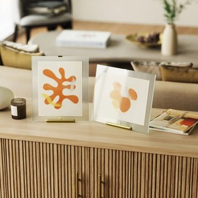 Ramă foto aurie cu picior de susținere din sticlă 26x30,5 cm Flute – Umbra