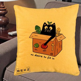 Perna Decorativa Pisica in Cutie No Desire to Fit In, 40x40 cm, Galben, Husa Detasabila, Perna Inclusa, BEKZ®
