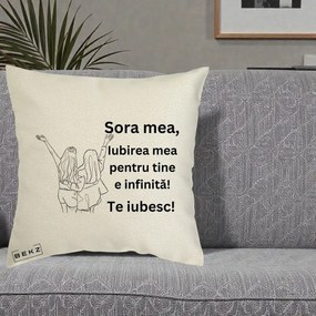Cadou pentru Sora - Perna Personalizata Sora Mea Te Iubesc Line Art Doua Fete cu Brate Ridicate, 40x40 cm, Ecru, Husa Detasabila, Perna Inclusa, BEKZ®
