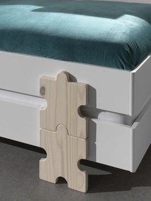 Set 4 paturi stivuibile pentru copii MODULO, alb, din MDF și pin masiv, cu somiere cu lamele incluse – Vipack