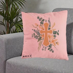 Perna Personalizata Cruce Florala Botez, 40x40 cm, Roz, Husa Detasabila, Perna Inclusa, BEKZ®