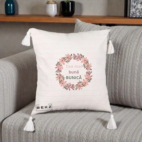 Cadou pentru Bunica - Perna Personalizata Cea Mai Buna Bunica Coronita Flori Roz, 40x40 cm, Bej cu Franjuri, Husa Detasabila, Perna Inclusa, BEKZ®