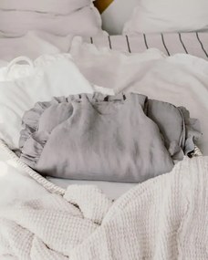 Sac de dormit pana la 9 luni, In Gri cu volanase by BabyLy cu umplutura antialergica BabySoft  , marimea S, 2 TOG pe tot parcursul anului