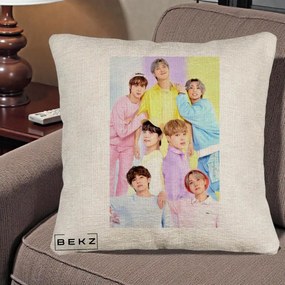 Perna Personalizata K-pop BTS Foto Grup Pastel Colorat cu 7 Membrii, 40x40 cm, Bej Canapea, Husa Detasabila, Perna Inclusa, BEKZ®
