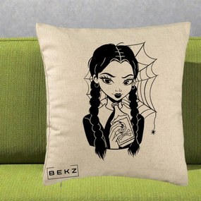 Perna Personalizata Wednesday cu Panza de Paianjen, 40x40 cm, Bej, Husa Detasabila, Perna Inclusa, BEKZ®