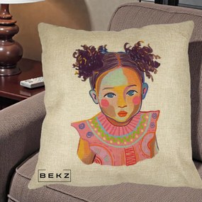 Perna Decorativa Fetita Vesela Portret Colorat, 40x40 cm, Crem, Husa Detasabila, Perna Inclusa, BEKZ®
