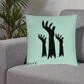 Perna Decorativa Halloween Maini Zombie Alb-Negru, 40x40 cm, Verde Menta, Husa Detasabila, Perna Inclusa, BEKZ®