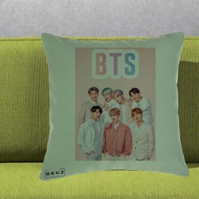Perna Personalizata K-pop BTS Foto Grup cu BTS si Fond Roz Pastel, 40x40 cm, Verde, Husa Detasabila, Perna Inclusa, BEKZ®