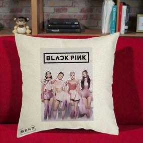 Perna Personalizata K-pop BLACKPINK Poster Roz Tinute Coordonate, 40x40 cm, Ecru, Husa Detasabila, Perna Inclusa, BEKZ®
