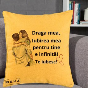 Cadou pentru Iubita - Perna Personalizata Draga Mea Iubirea Mea Infinita Te Iubesc cu Cuplu Acuarela, 40x40 cm, Galben, Husa Detasabila, Perna Inclusa, BEKZ®
