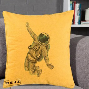 Perna Decorativa Astronaut Acuarela Zbor, 40x40 cm, Galben, Husa Detasabila, Perna Inclusa, BEKZ®