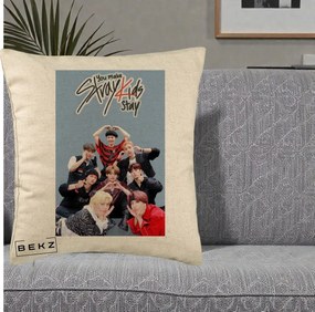 Perna Personalizata K-pop Stray Kids You Make Stray Kids Stay cu Foto Grup, 40x40 cm, Bej, Husa Detasabila, Perna Inclusa, BEKZ®