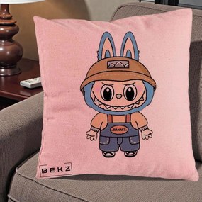 Perna Personalizata Labubu Toanart Blugi, 40x40 cm, Roz, Husa Detasabila, Perna Inclusa, BEKZ®