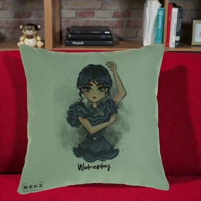 Perna Personalizata Wednesday Addams Dancing Queen, 40x40 cm, Verde, Husa Detasabila, Perna Inclusa, BEKZ®