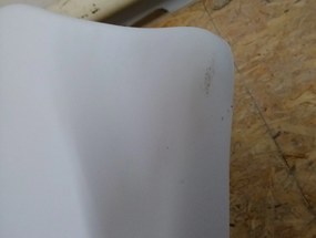 OFERTA Scaun alb BALI MARK cu picioare de fag, calitatea a II-a