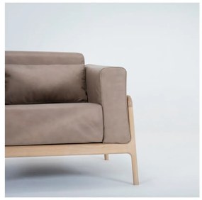 Fotoliu din piele bovină cu structură din lemn masiv de stejar Gazzda Fawn, maro deschis