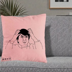Perna Decorativa Jackie Chan WTF, 40x40 cm, Roz, Husa Detasabila, Perna Inclusa, BEKZ®