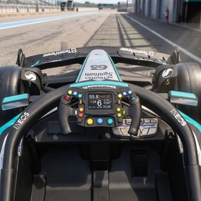 AIYAPLAY Mașină Electrică Pentru Copii Mercedes-AMG PETRONAS F1, 12V, Telecomandă, PP, Plastic, 123x66x39 cm, Negru | Aosom Romania