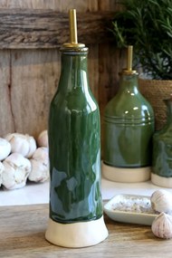 Olivieră din ceramică antichizată verde, pentru oțet cu dozator metalic auriu, 27,5×7,5 cm, „Mireille"