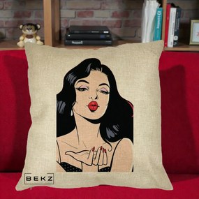 Perna Decorativa Femeie Pop-Art Kiss, 40x40 cm, Crem, Husa Detasabila, Perna Inclusa, BEKZ®