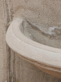 Fantana decorativa de gradina, din piatra si rasina, Aliena