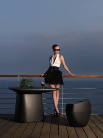 Masa de exterior / interior design modern premium MOMA TABLE 45100A Vondom