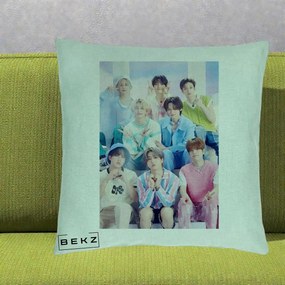 Perna Personalizata K-Pop Grup Foto Pasteluri cu 8 Artisti, 40x40 cm, Verde Menta, Husa Detasabila, Perna Inclusa, BEKZ®