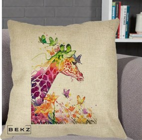 Perna Decorativa Girafa Curcubeu Acuarela, 40x40 cm, Crem, Husa Detasabila, Perna Inclusa, BEKZ®