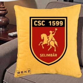 Perna Personalizata CSC 1599 Selimbar Fotbal, 40x40 cm, Galben, Husa Detasabila, Perna Inclusa, BEKZ®