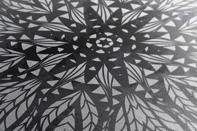 Tablou ornament etnic unic în design alb-negru