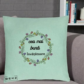 Cadou pentru Invatatoare - Perna Personalizata Cea mai Buna Invatatore cu Coronita Florala Colorata, 40x40 cm, Verde Menta, Husa Detasabila, Perna Inclusa, BEKZ®