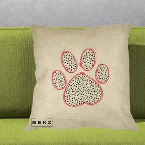 Perna Personalizata Labuta Dalmatian Roz Neon, 40x40 cm, Crem, Husa Detasabila, Perna Inclusa, BEKZ®