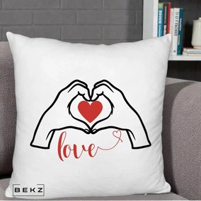 Perna Decorativa Love Maini Inima cu Inscriptie Love Rosu, 40x40 cm, Alb Pufos, Husa Detasabila, Perna Inclusa, BEKZ®
