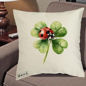 Perna Decorativa Buburuza Norocoasa pe Trifoi cu Patru Foi, 40x40 cm, Ecru, Husa Detasabila, Perna Inclusa, BEKZ®