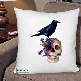 Perna Decorativa Craniu cu Corb si Flori Gothic, 40x40 cm, Alb Pufos, Husa Detasabila, Perna Inclusa, BEKZ®