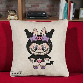 Perna Personalizata Labubu x Kuromi, 40x40 cm, Bej Canapea, Husa Detasabila, Perna Inclusa, BEKZ®