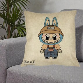 Perna Personalizata Labubu Toanart Blugi, 40x40 cm, Crem, Husa Detasabila, Perna Inclusa, BEKZ®