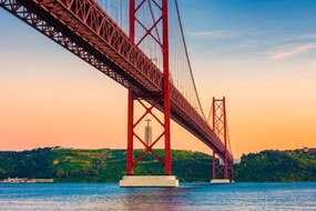 Fotografie 25th of April Bridge Lisbon Portugal at Sunset, © Allard Schager