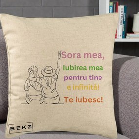 Cadou pentru Sora - Perna Personalizata Sora Mea Te Iubesc Doua Fete cu Palarie si Umbrela, 40x40 cm, Bej, Husa Detasabila, Perna Inclusa, BEKZ®