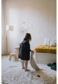 Covor pentru copii gri deschis lavabil/țesut manual din bumbac 130x135 cm Bunny – Lorena Canals