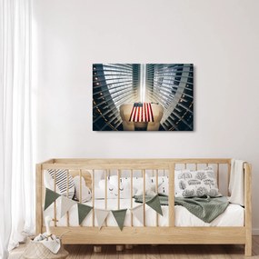Tablou unei construcții cu steagul SUA (90x60 cm)